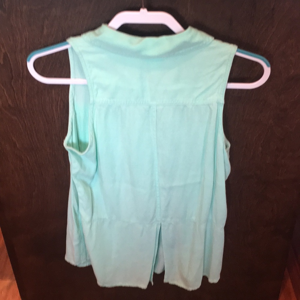Button Up Mossimo Tank Top - Picture 3 of 3